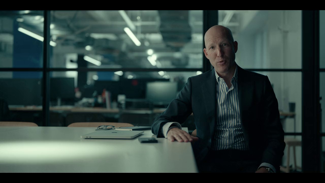 Biggest Heist Ever (2024) WEBRip Hindi + Tam + Eng 720p x264 AVC DDP 5.1 ESub.mkv.0002